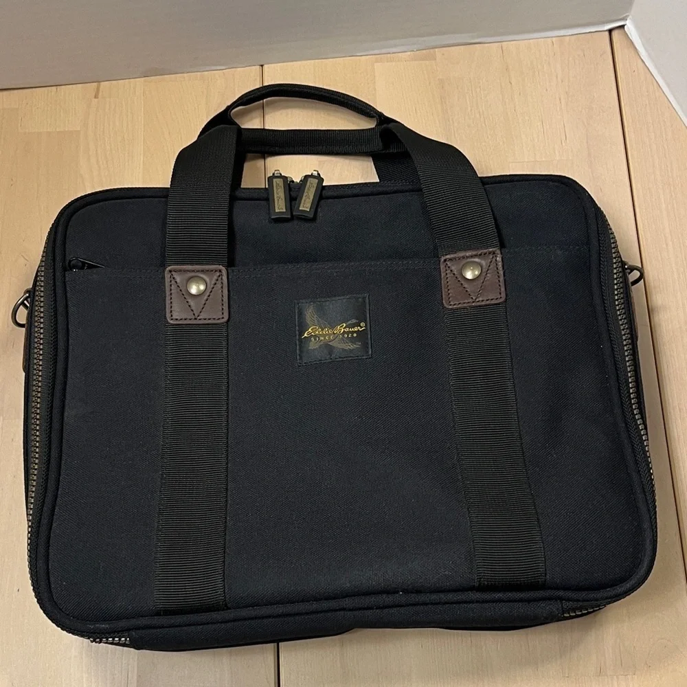 Y2K Eddie Bauer Black Nylon Laptop Case Brass & Leather Trim - No Shoulder Strap